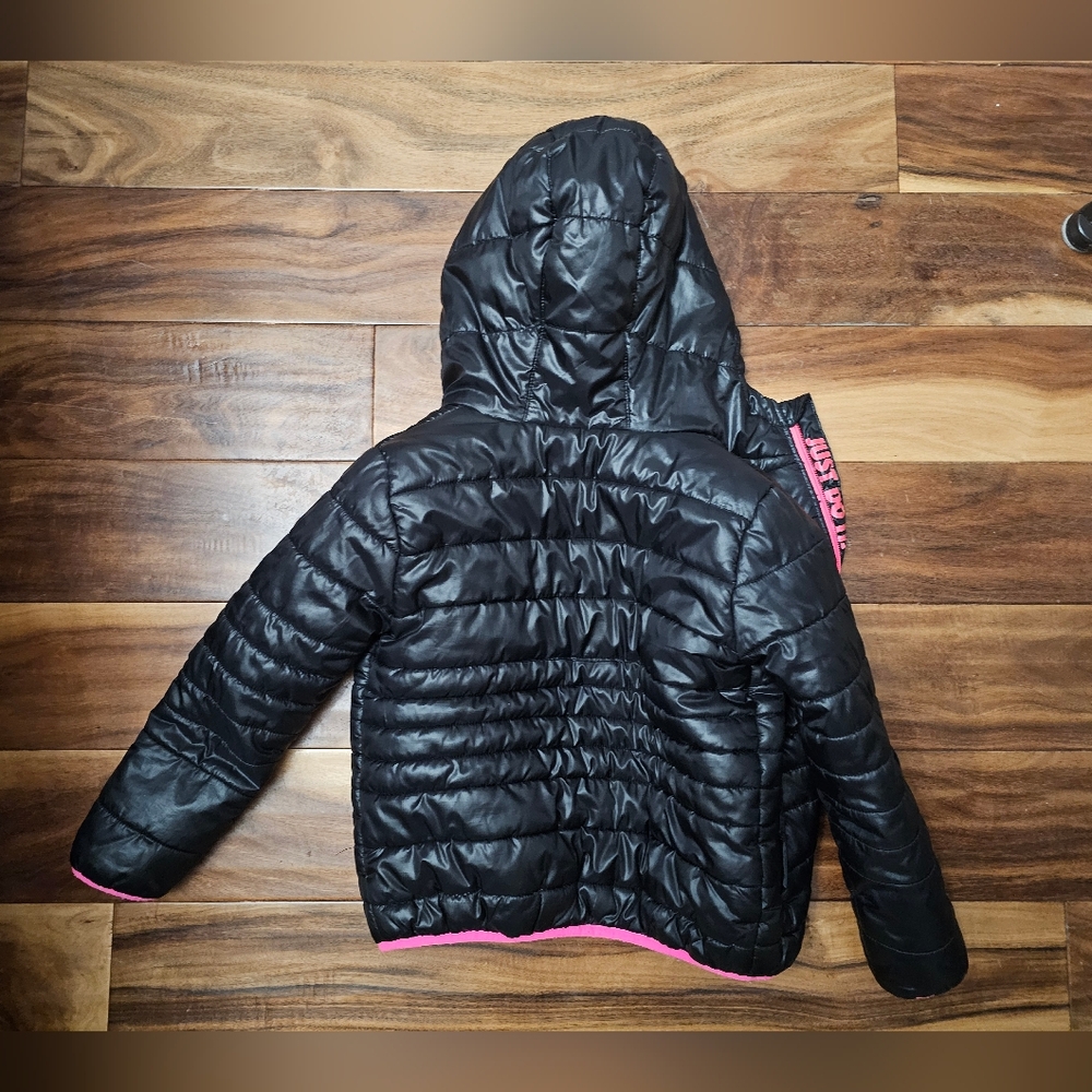Nike Kids Puffer Jacket in Black and Pink 5/6 - Picture 2 of 4
